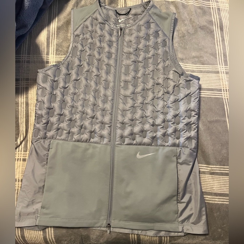 Women’s Nike Therma-Fit ADV.